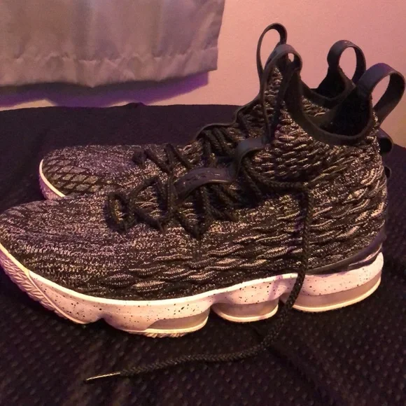 Nike | Shoes | Lebron 5 Ash Colorway Size 95 | Poshmark display picture 1